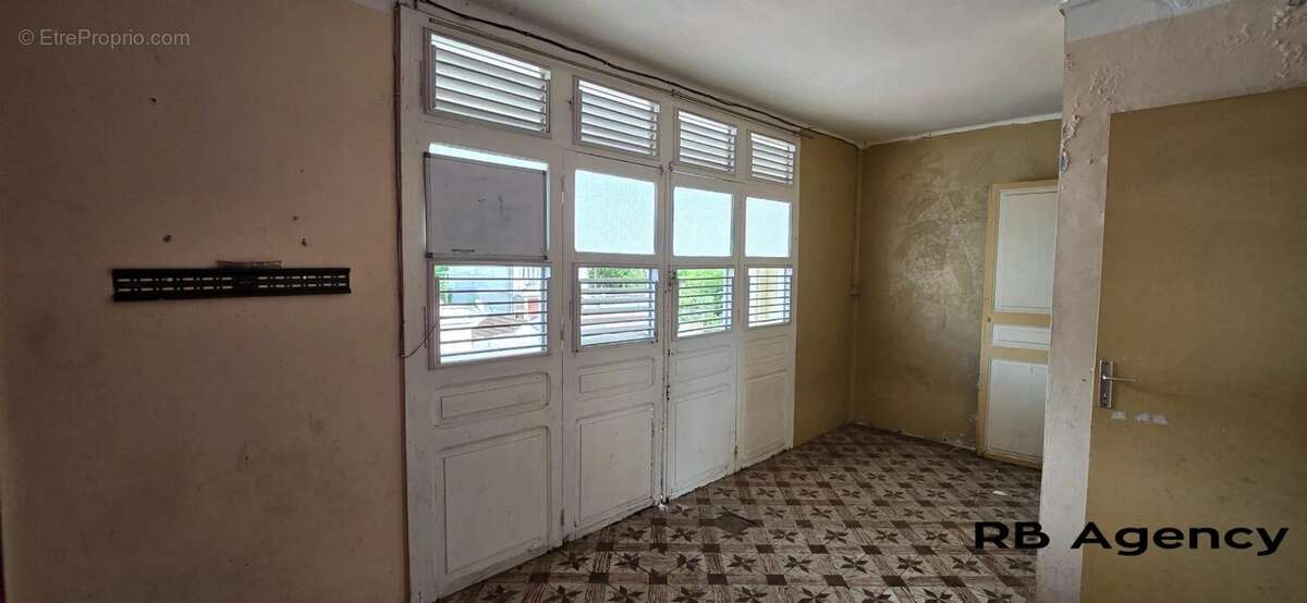 Maison à FORT-DE-FRANCE