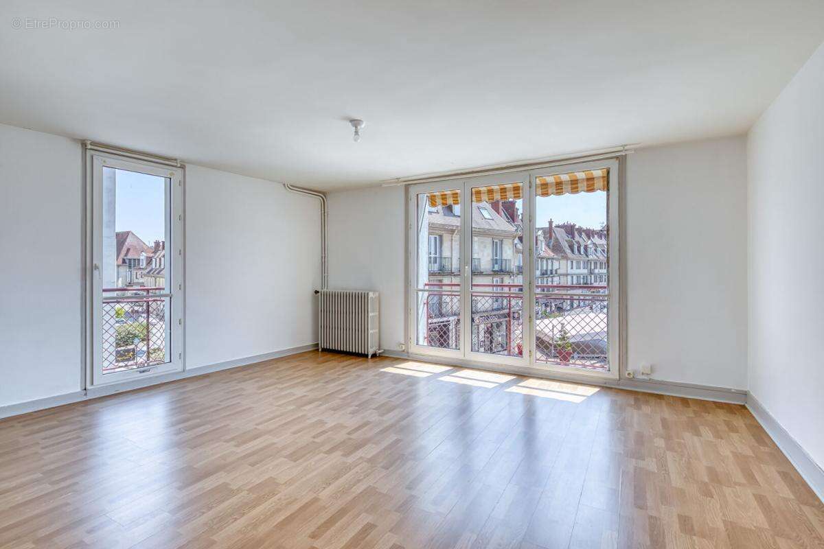 Beau Duplex, centre ville 3 pièce(s) 92.40 m2 belle luminosité et vue dégagée - photo 2