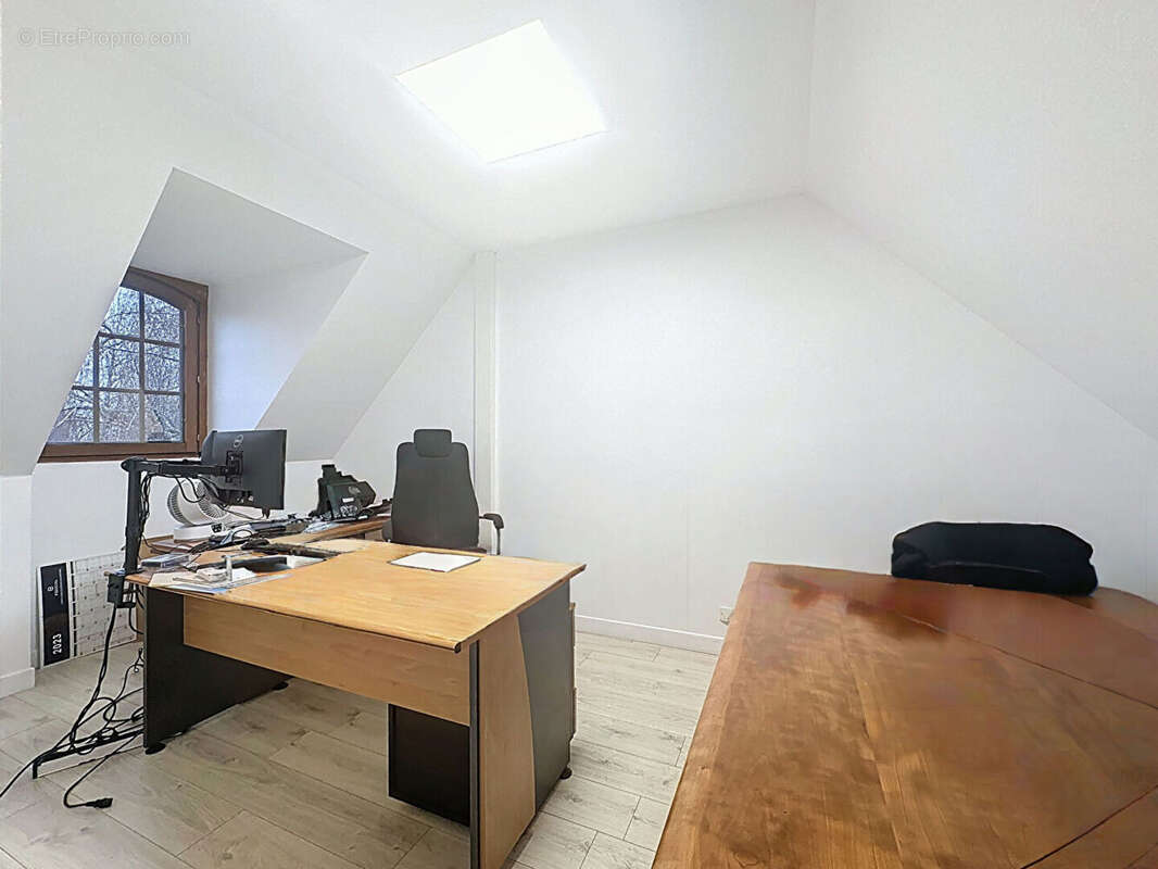 Local d'activité / habitation- Mareuil Les Meaux 108 m2 - photo 10