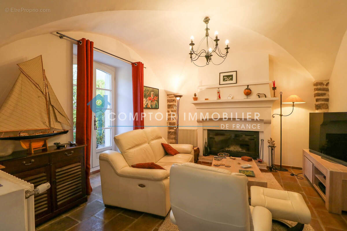 Maison à QUISSAC