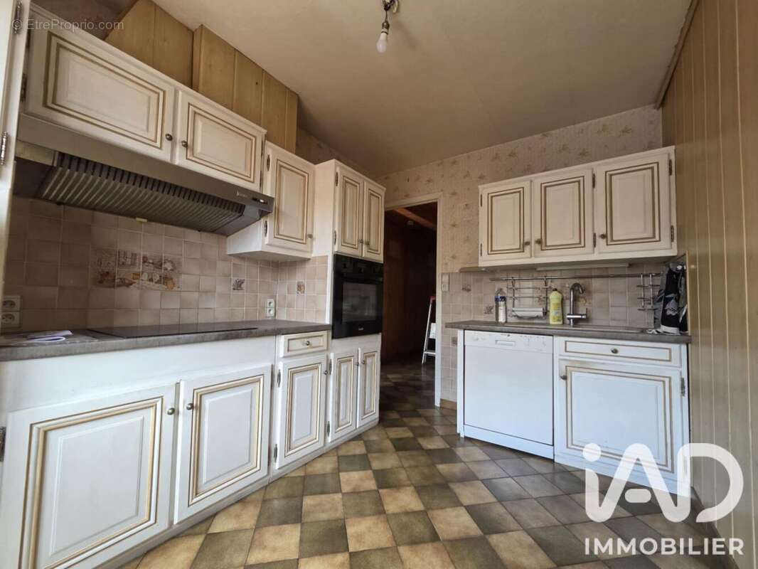 Maison 74 m² à Aumale  - photo 4