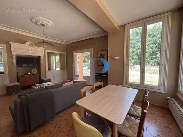 Charlieu- maison sur parc - photo 21