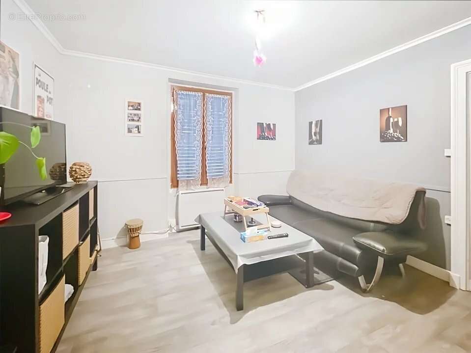 Appartement à CRESPIERES