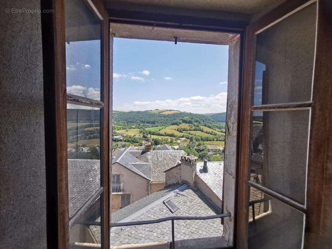 Maison à SEVERAC-LE-CHATEAU