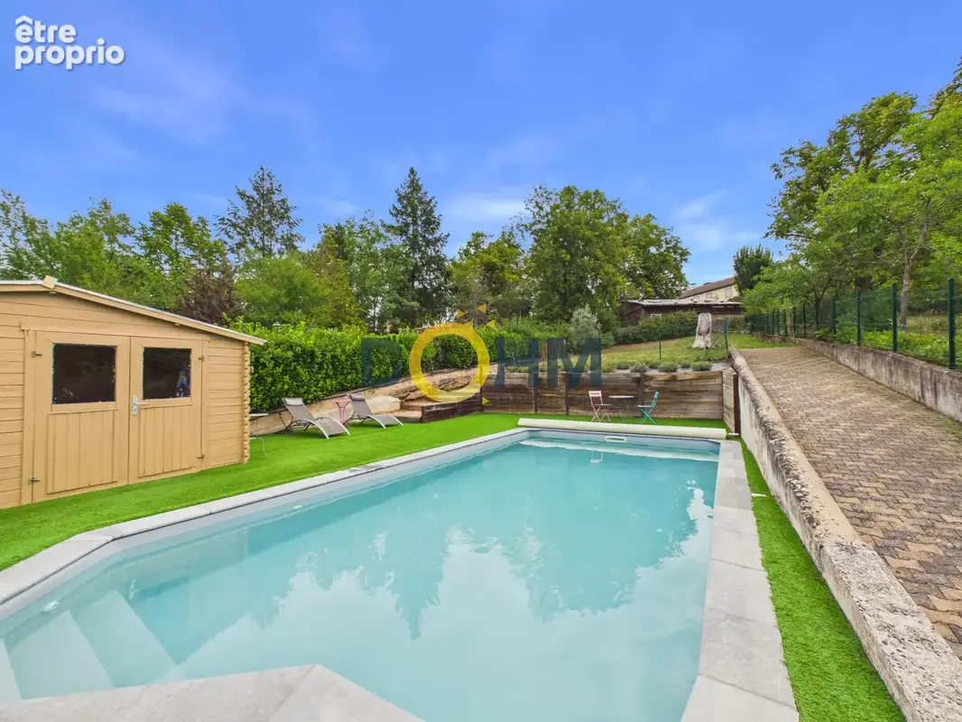 Nouveauté à Brioude ! Magnifique maison en pierre de 200 m2 entièrement rénovée, offrant un cadre de vie privi - photo 28