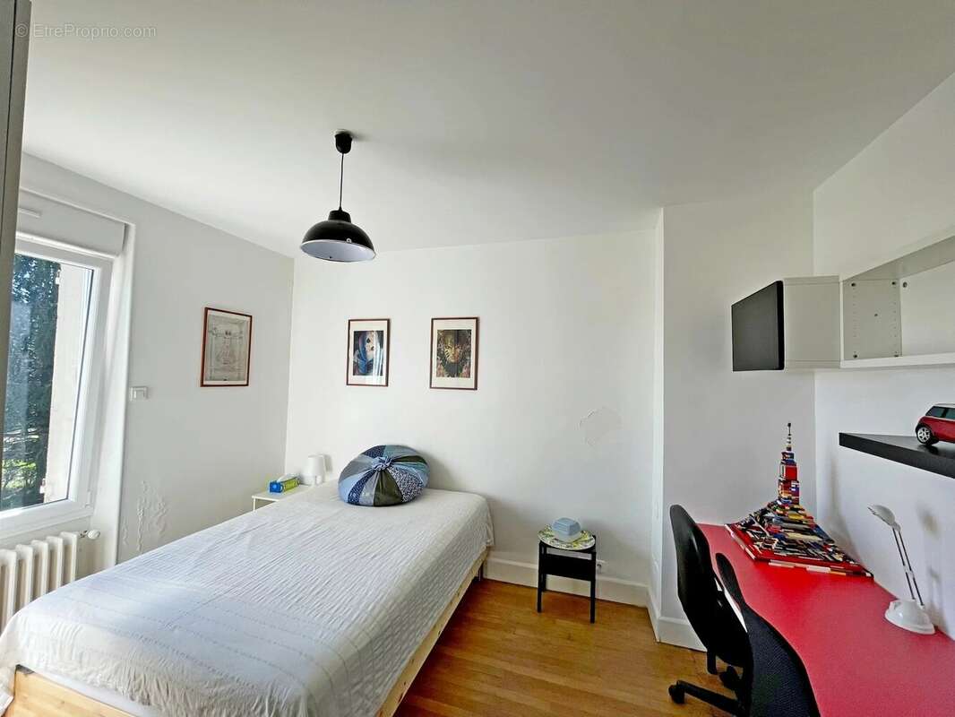 Maison à MONTSAUCHE-LES-SETTONS