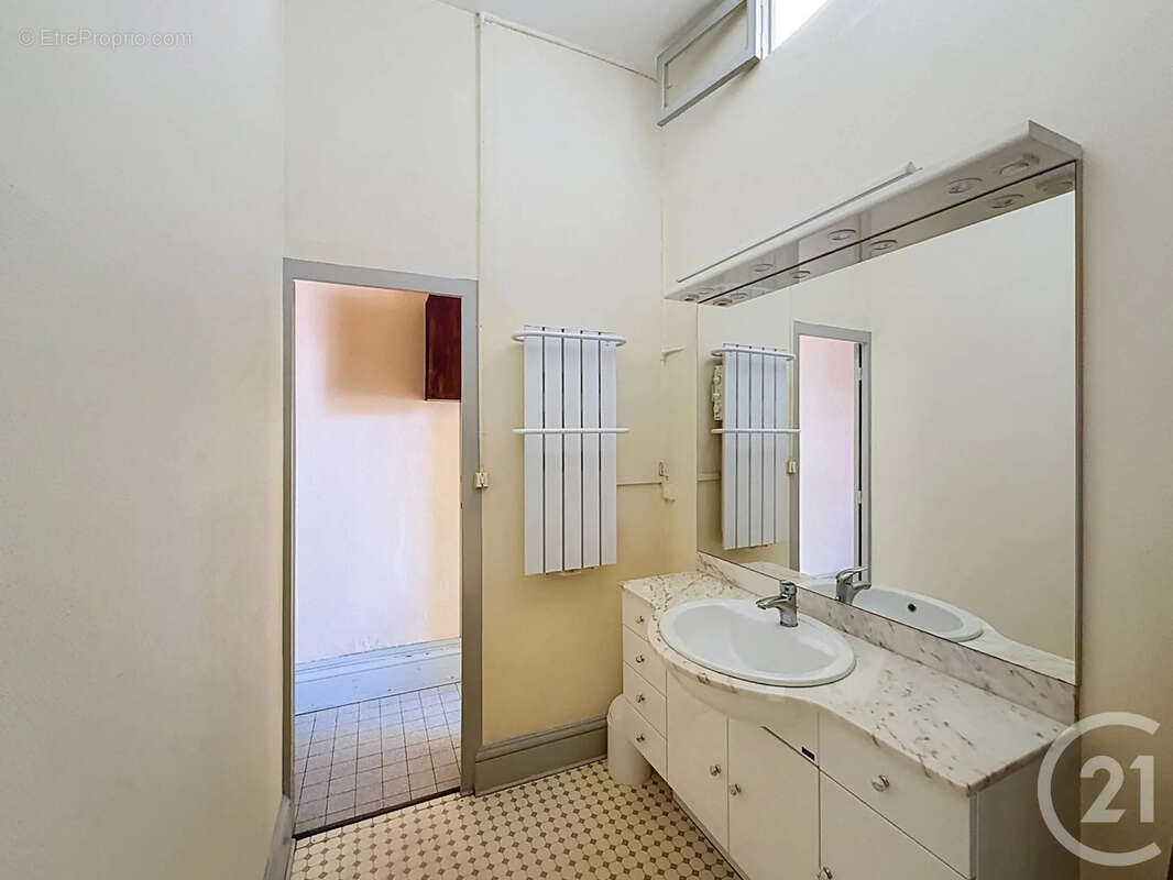 Appartement à LYON-7E