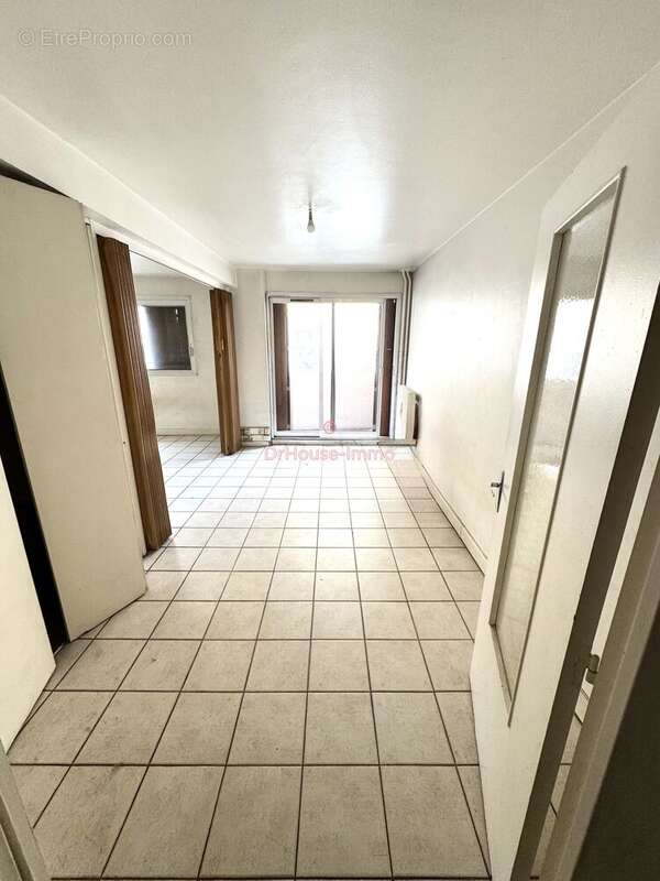 Appartement à MARSEILLE-7E