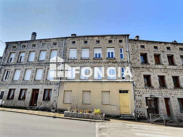 Appartement à LA SEAUVE-SUR-SEMENE