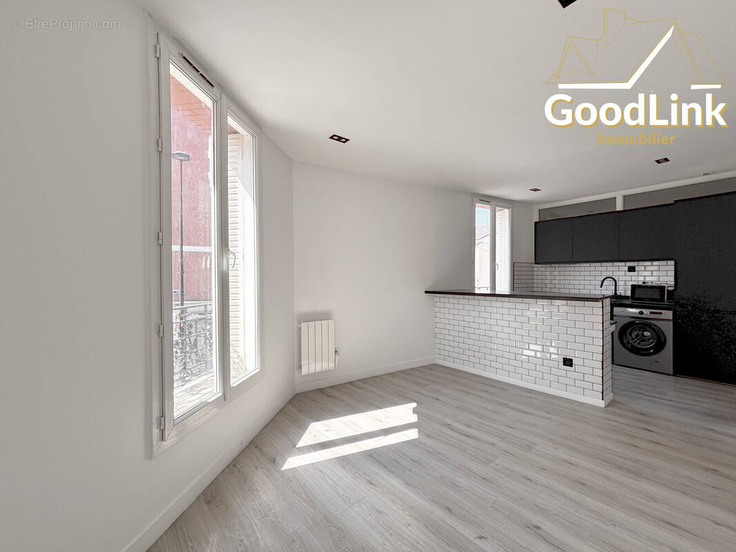 Appartement à AUBERVILLIERS