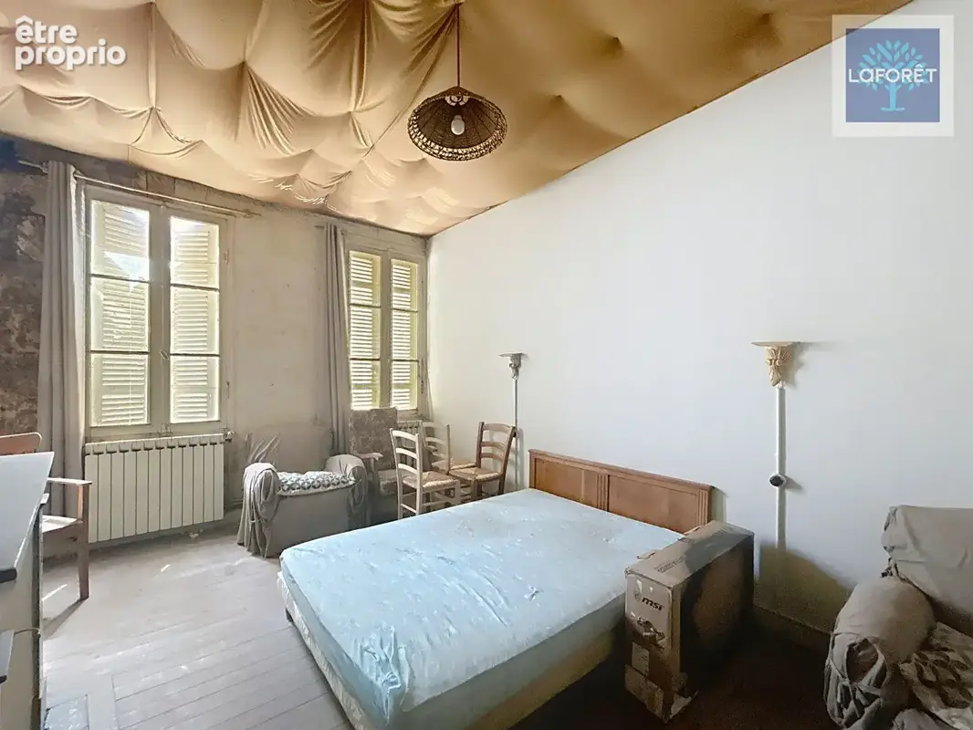 Immeuble avec local commercial et 5 chambres - photo 8