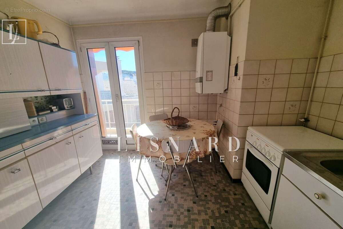 Appartement à VALLAURIS
