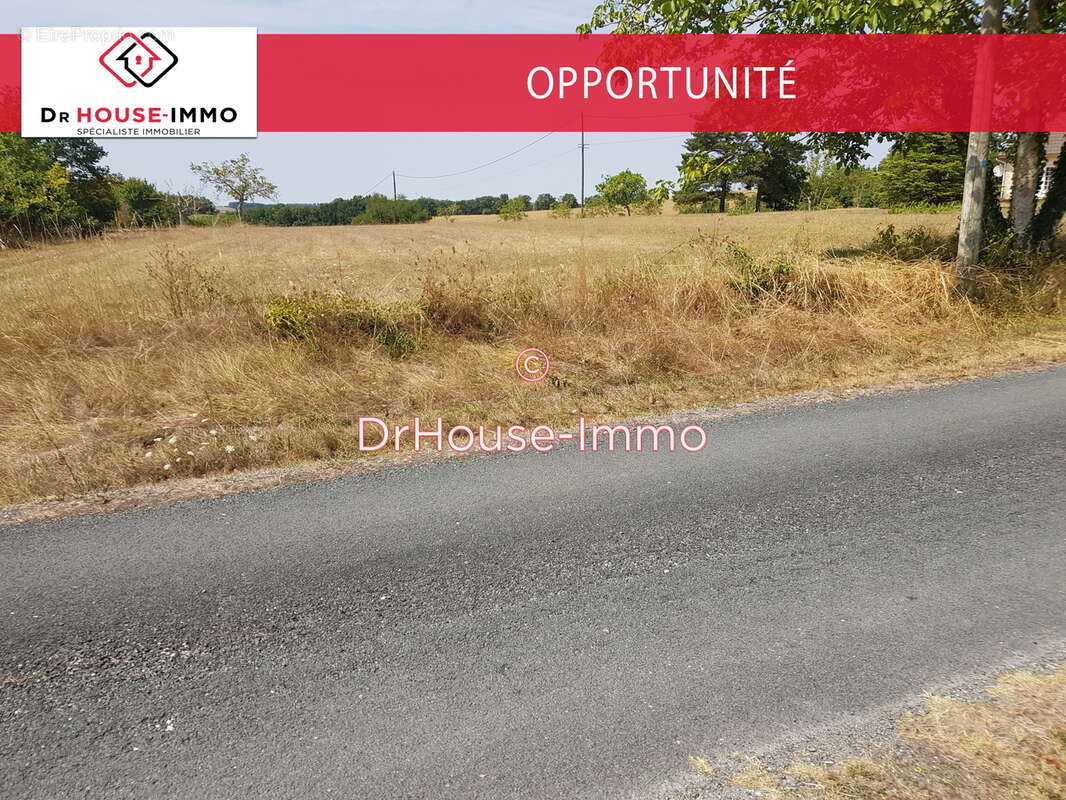 Terrain à VERTEILLAC