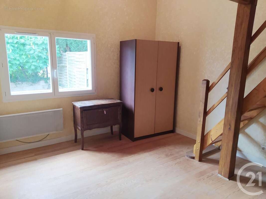 Maison à SAINT-MARTIN-DE-COUX