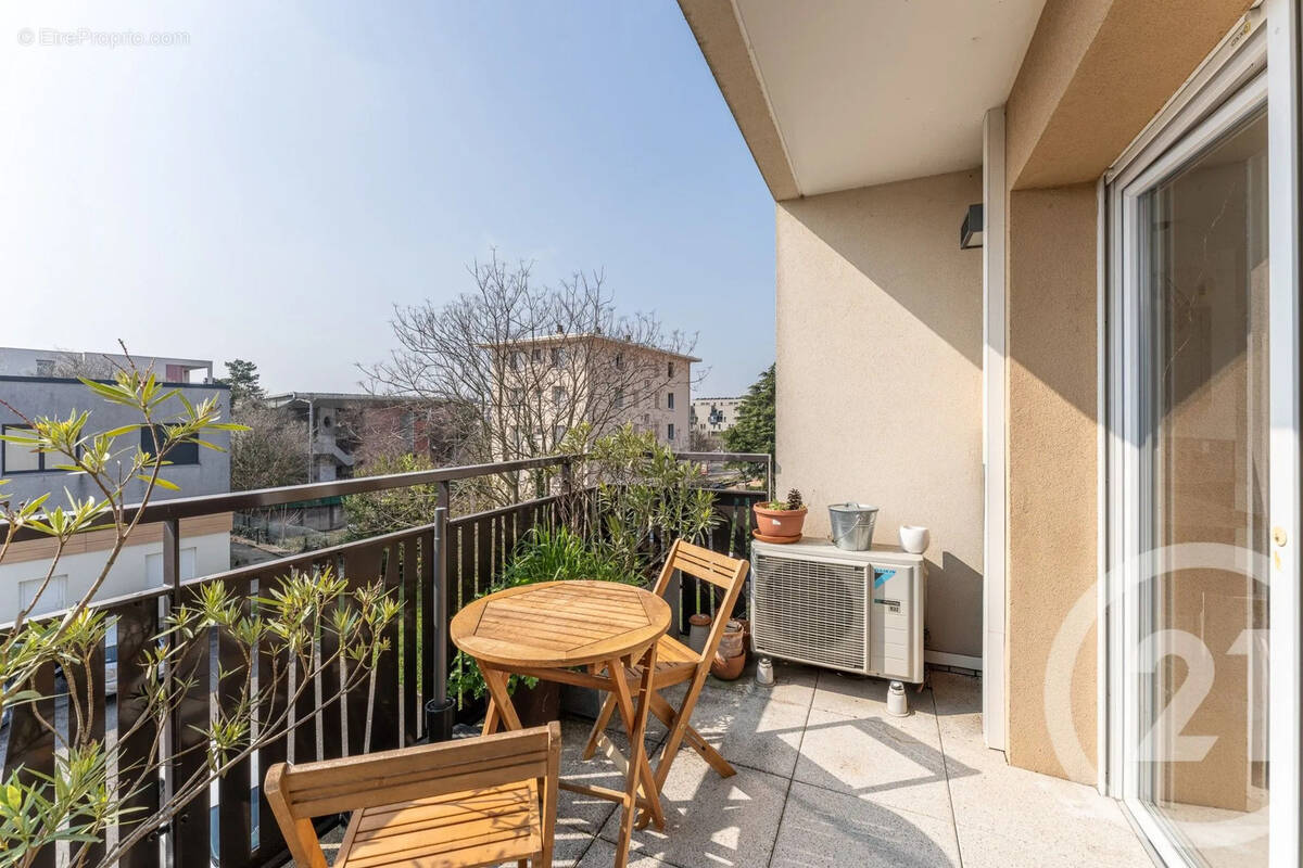 Appartement à SAINT-PRIEST