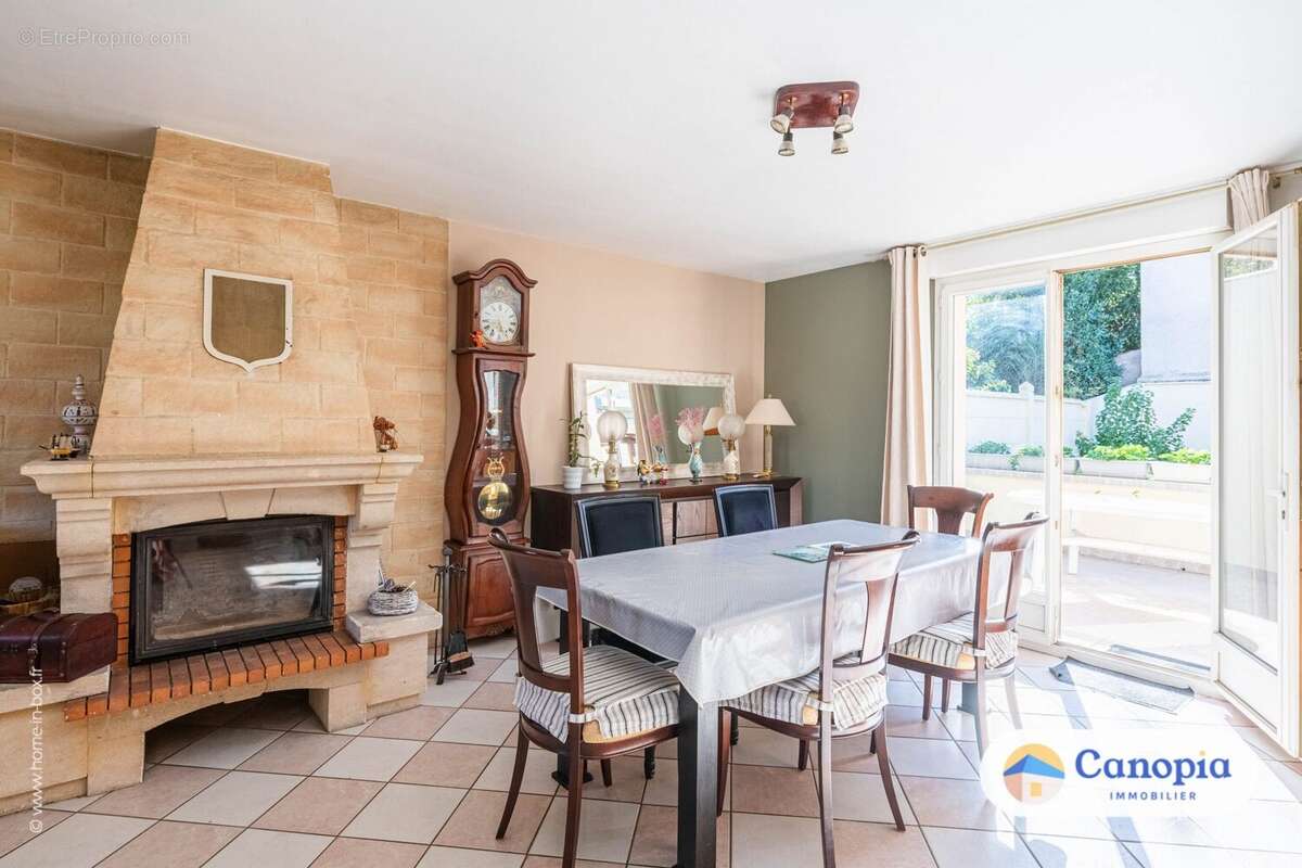 Maison à VILLEJUIF