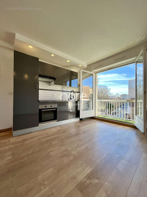 Appartement à ASNIERES-SUR-SEINE