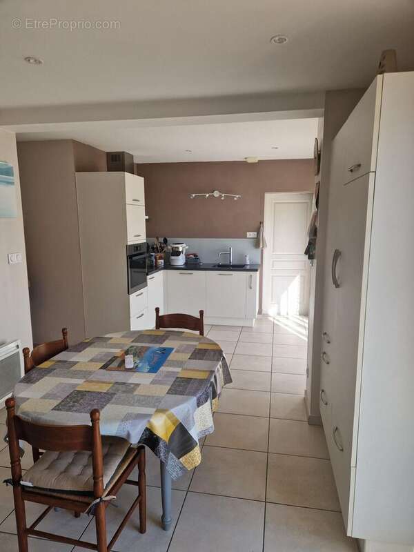 Maison 146 m² à Vix  - photo 4
