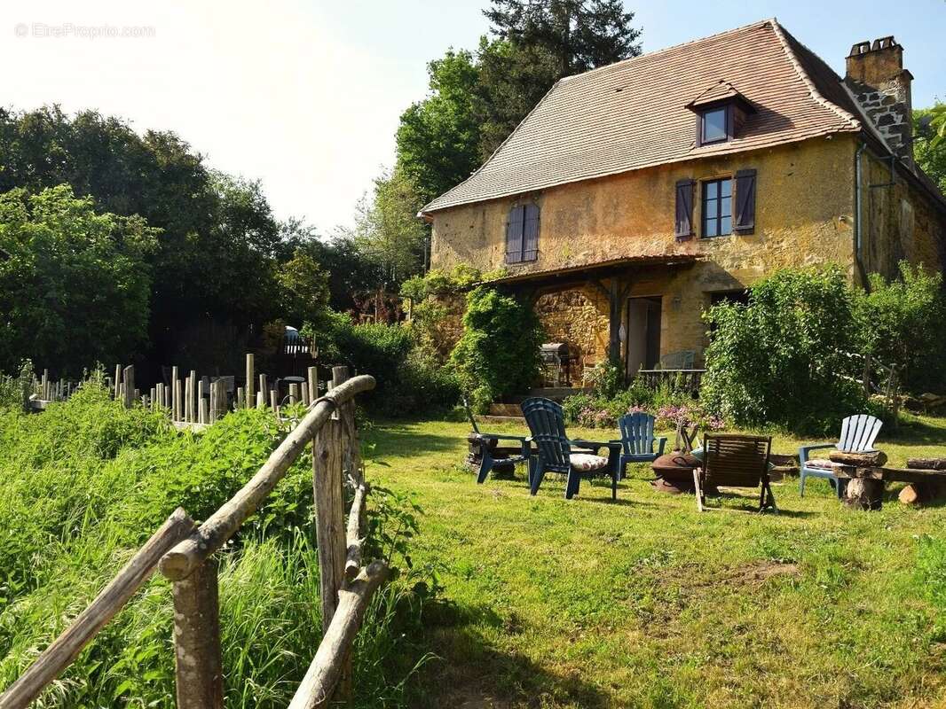 Maison à SAINT-POMPONT