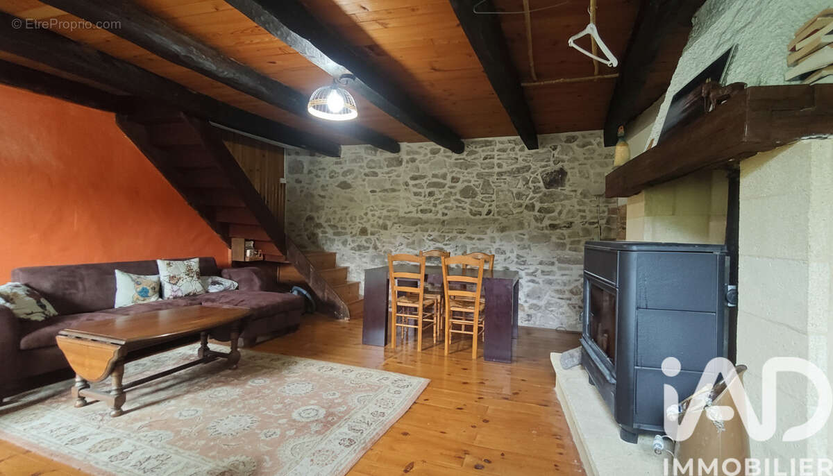 Maison 98 m² à Nages  - photo 7