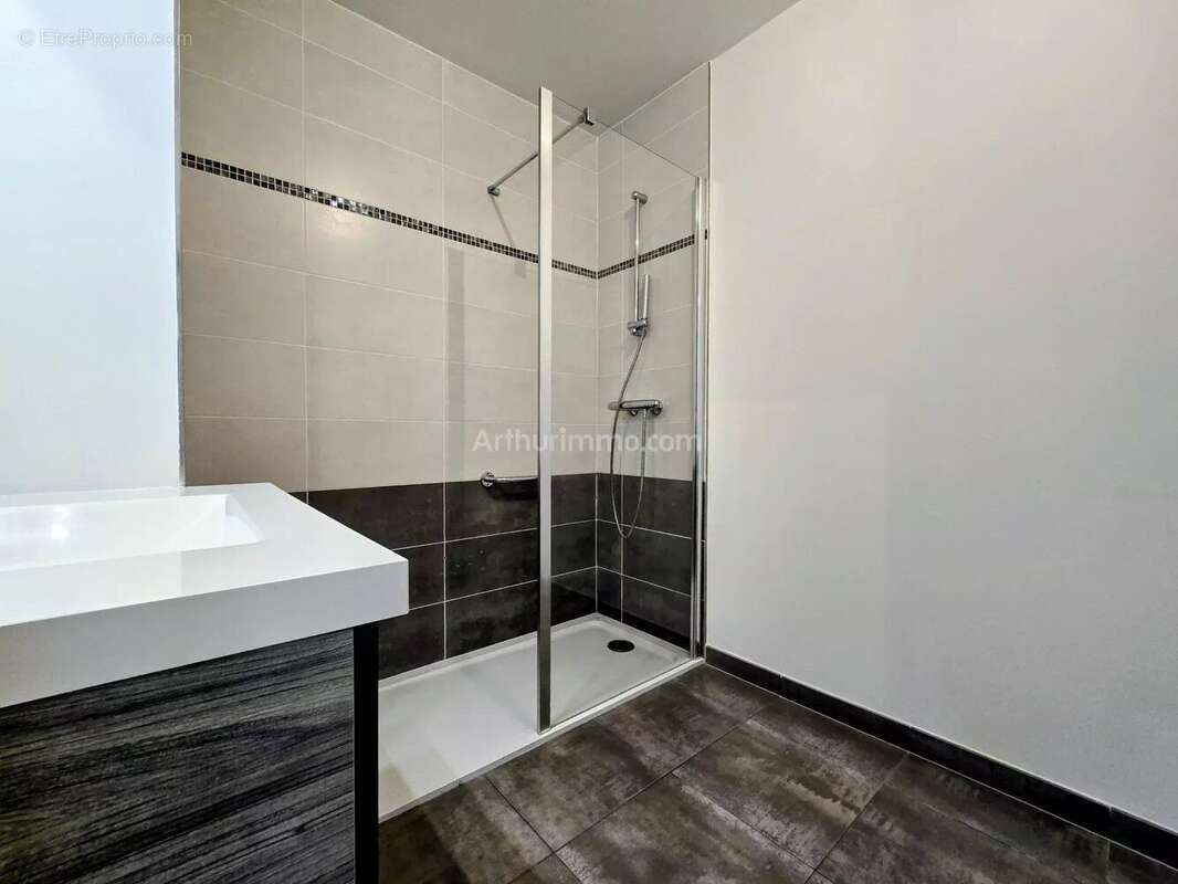 Appartement à LE PERREUX-SUR-MARNE