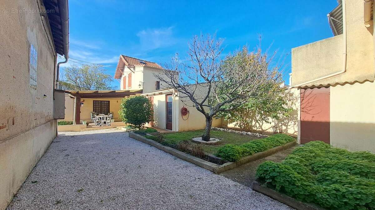 Maison à MARSEILLE-9E
