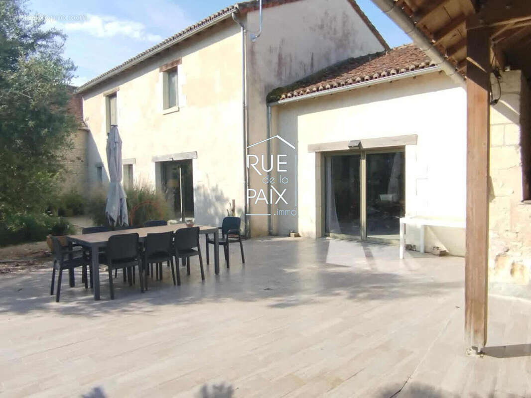 Maison à THURE