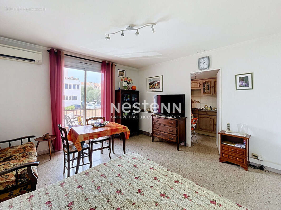 Golfe Juan - Studio 30 m² - terrasse - Cave - photo 2