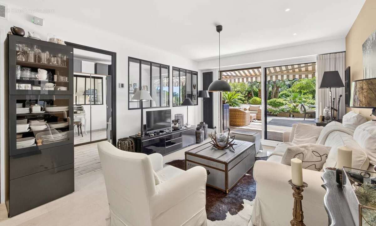 Cannes - palm beach - 3 pieces 54 m² - terrasse 80m² - vue mer - piscine - parking - photo 10