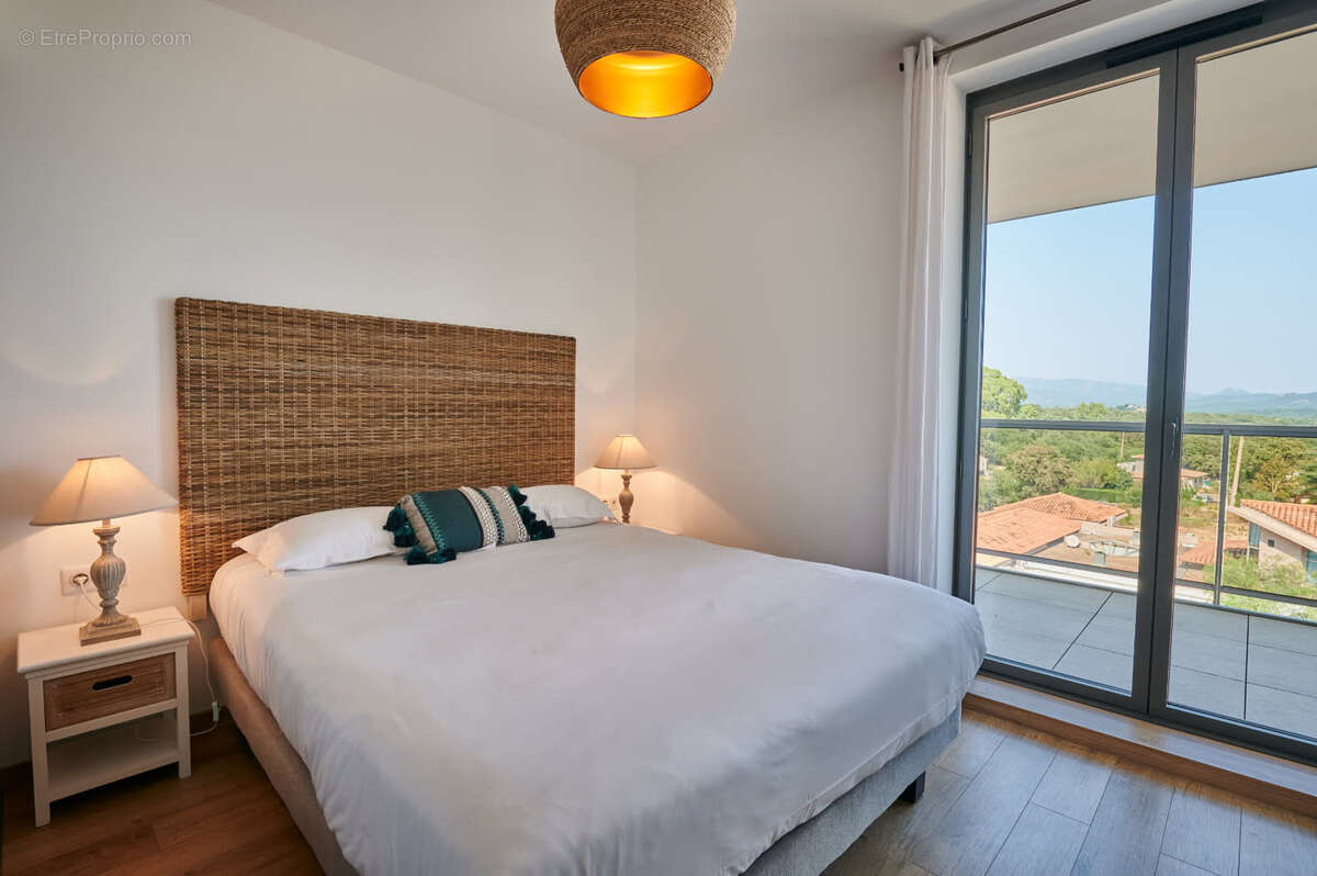 Appartement à PORTO-VECCHIO