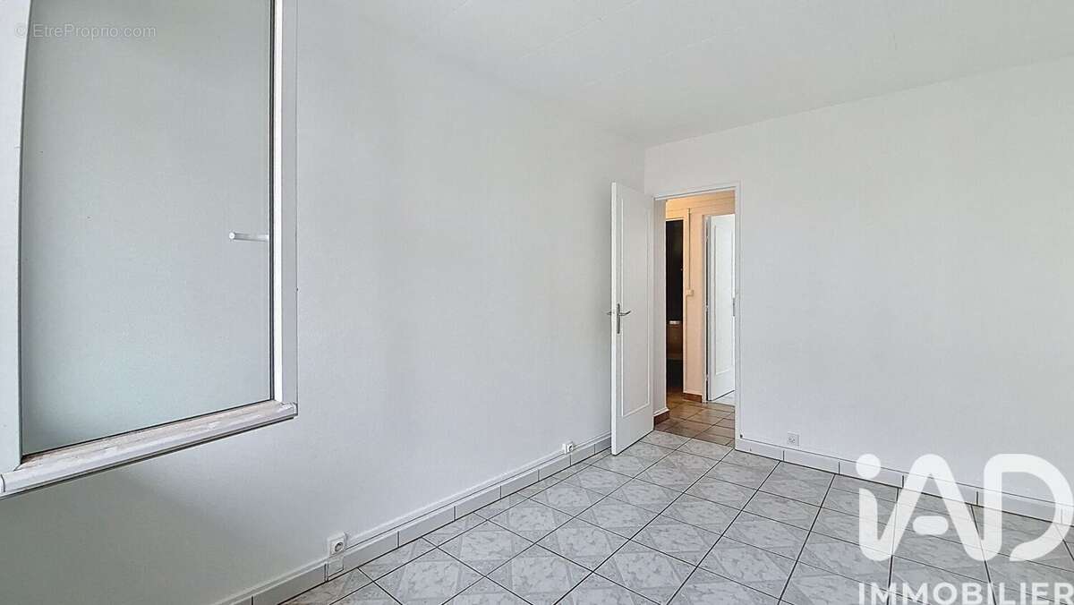 Photo 6 - Appartement à CROSNE