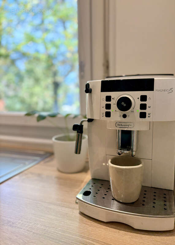 Appartement à AVRILLE