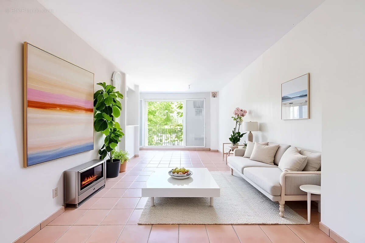 Appartement à MARSEILLE-2E