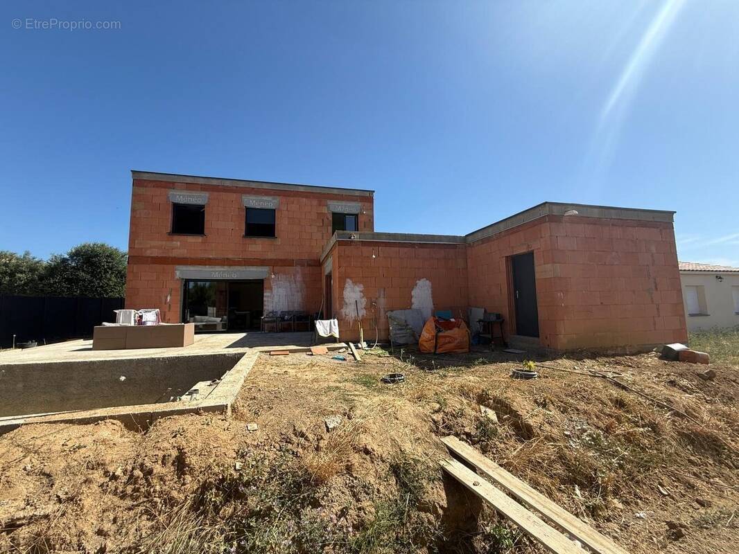 Maison à LEZIGNAN-CORBIERES