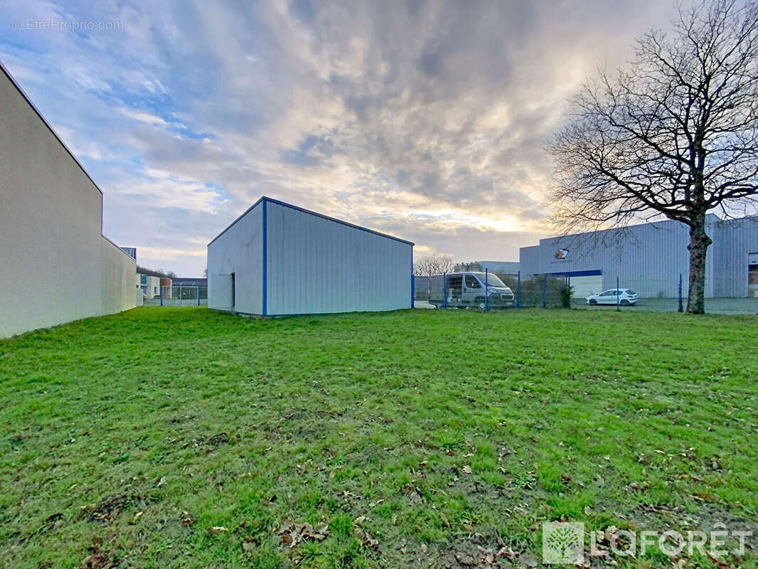 Commerce à LA SEGUINIERE