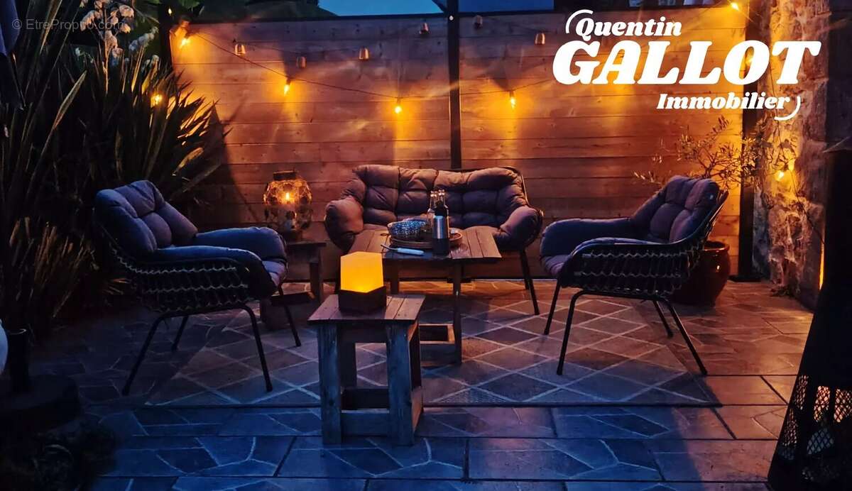 Charmante longère en pierre et sa dépendance – emplacement privilégié au cœur de ploeren 546 000 € fai  187 m²  7 pièces  4 cham - photo 15