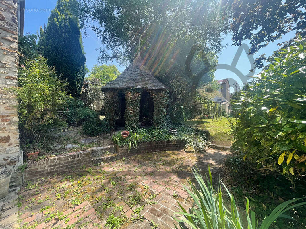 Maison à COULOMMIERS