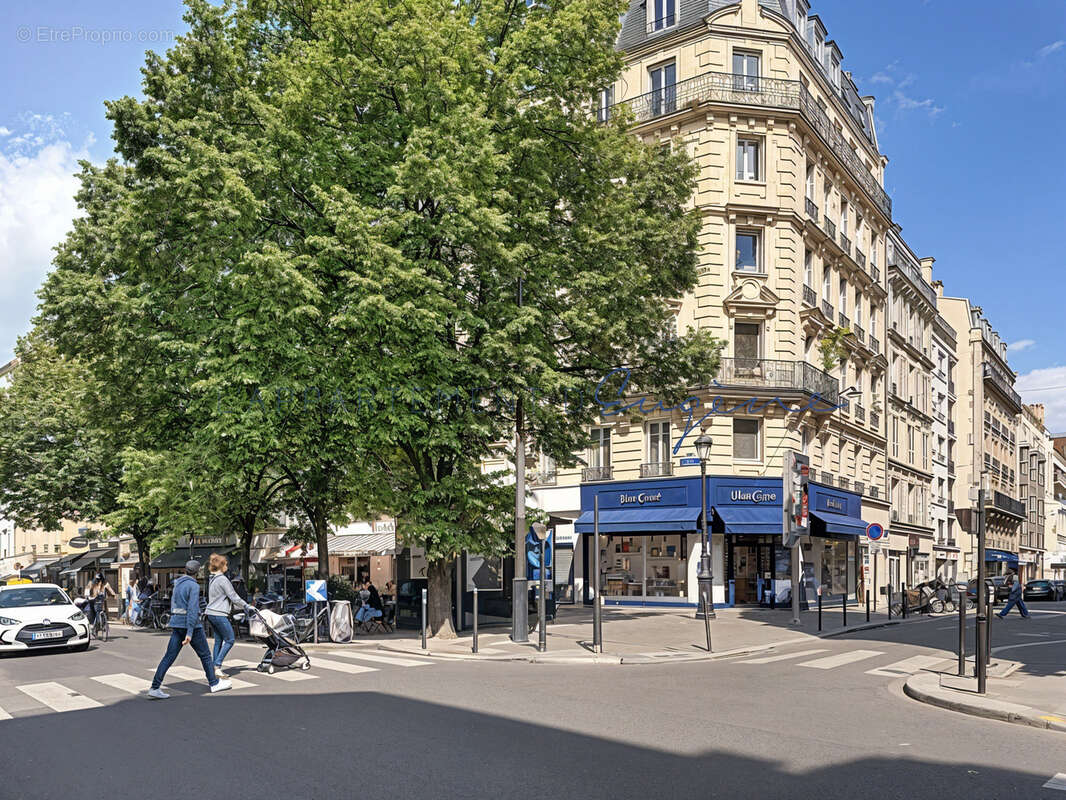 Appartement à PARIS-17E