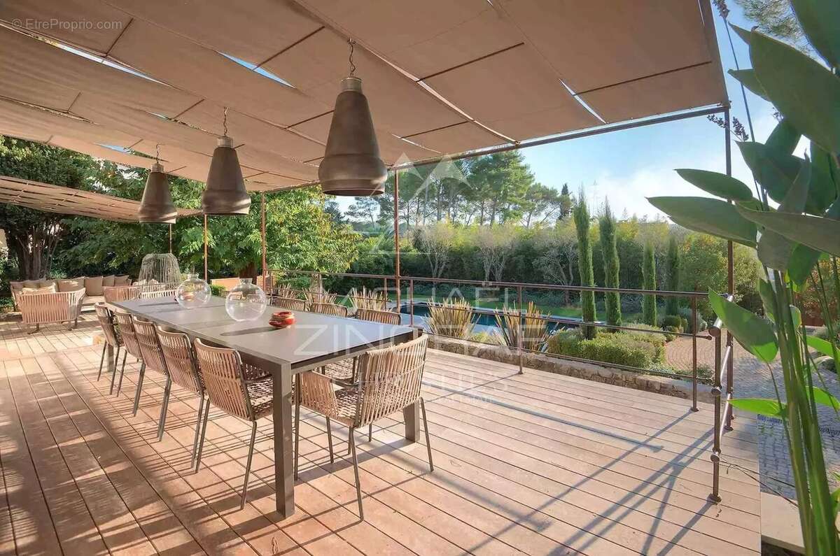 Maison à MOUGINS