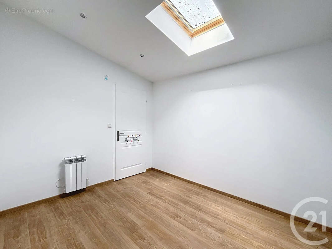 Maison à MONTIERAMEY