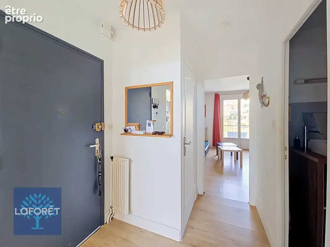 Appartement lumineux Fougères, une chambre, 47 m2 - photo 2