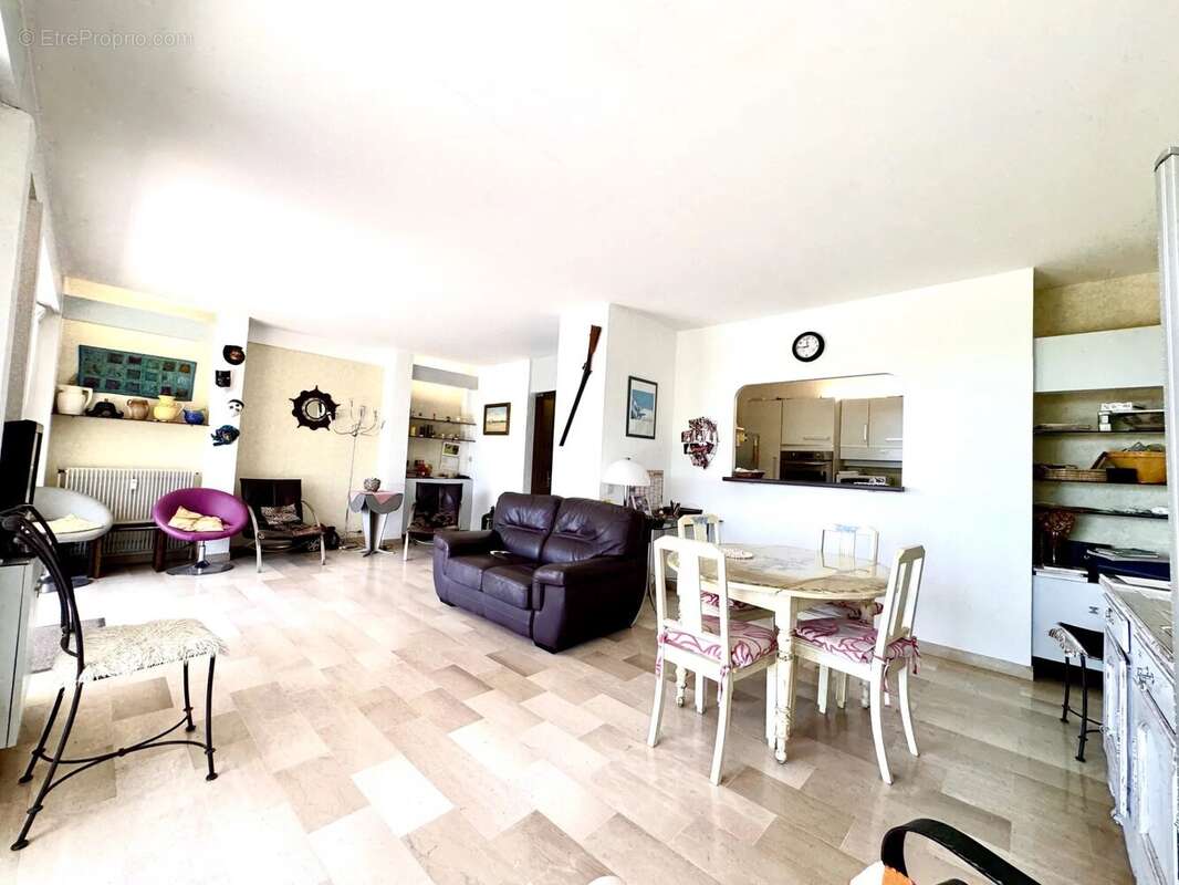 Cannes début de la Croix des gardes-rez de jardin vue mer - photo 3