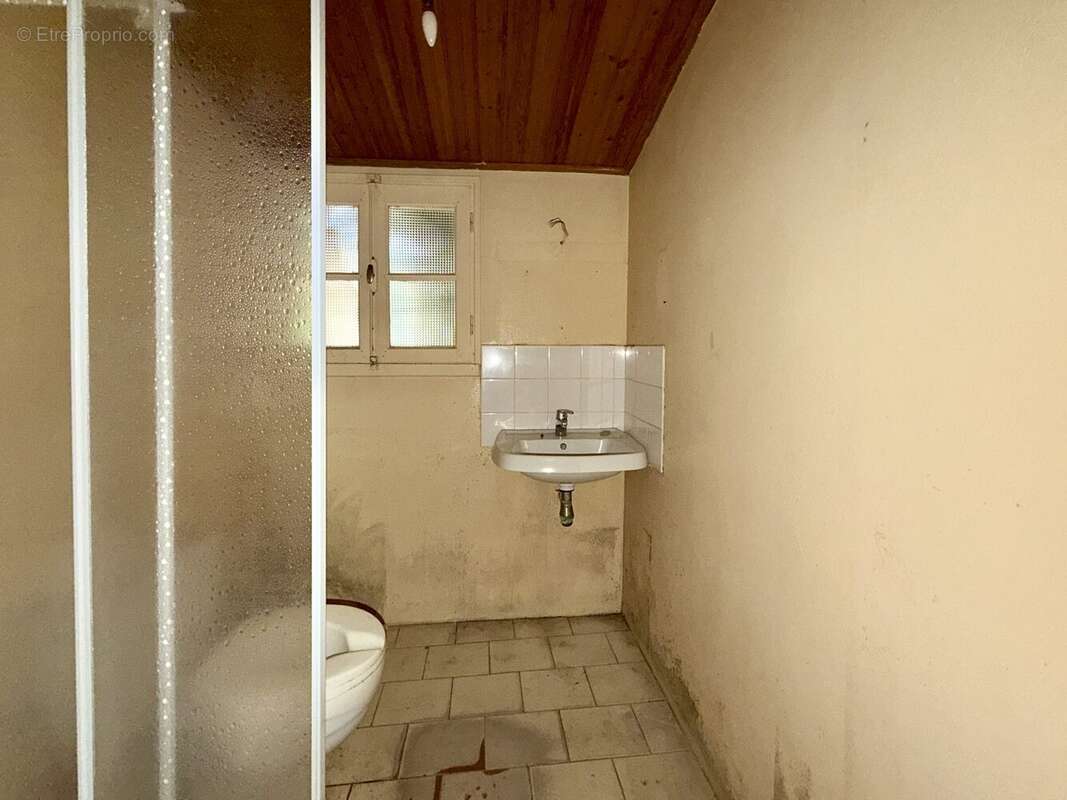 Salle d'eau / wc - Maison à SAINT-JEAN-DE-MONTS