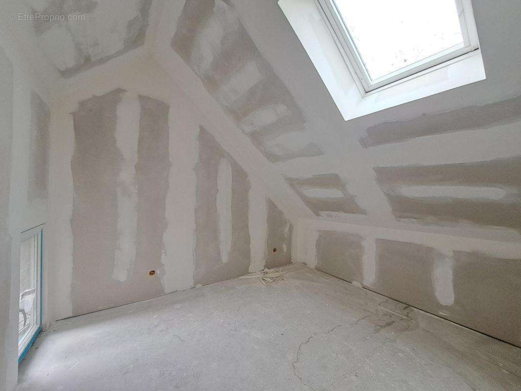 2 maisons, plein centre ville sur un terrain clos - photo 6