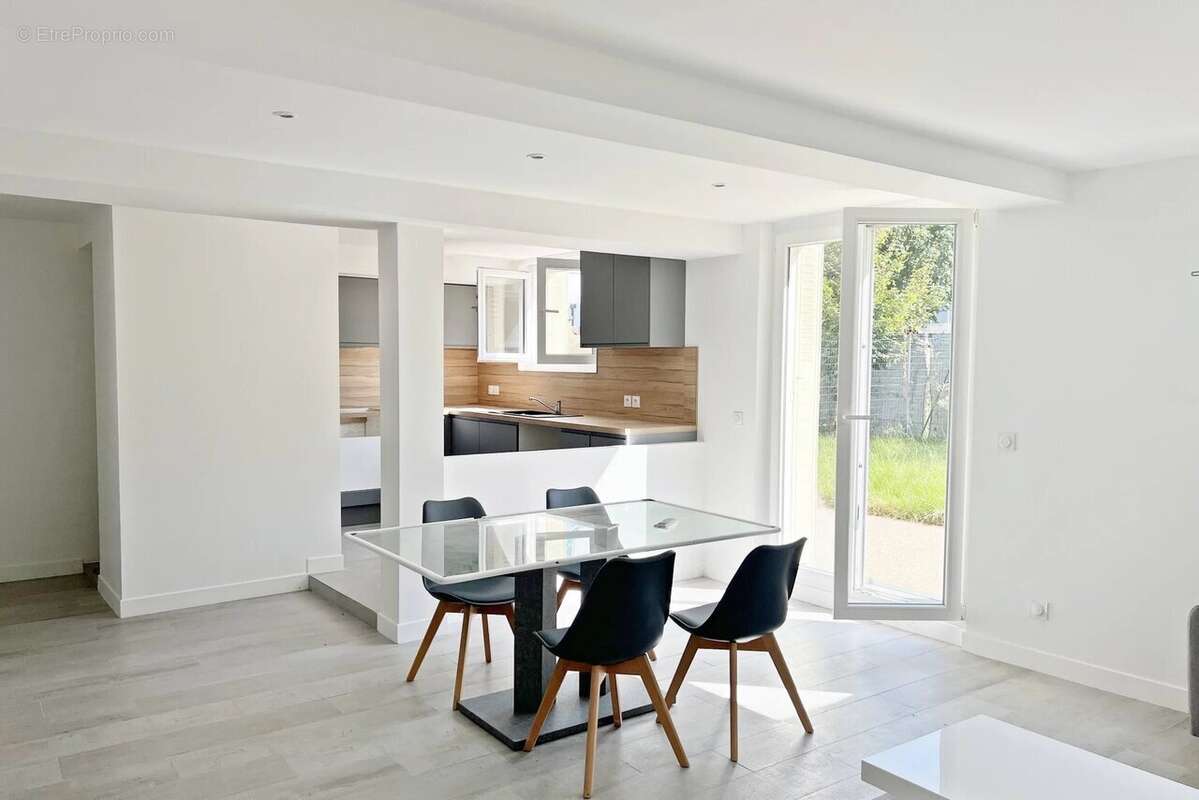 Maison à CHAMPIGNY-SUR-MARNE