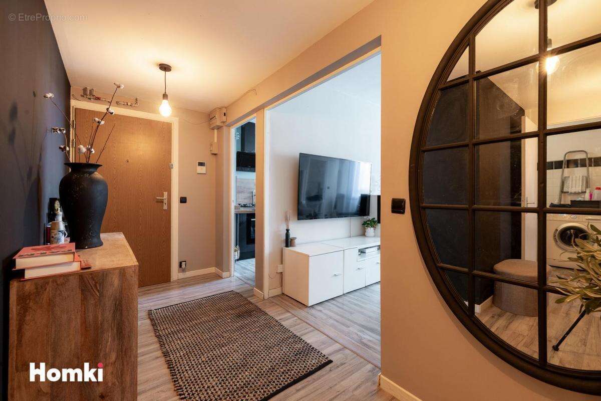Appartement T3 de 72 m2 à Tourcoing 59200, Rue Jehan de Tourcoing - photo 8