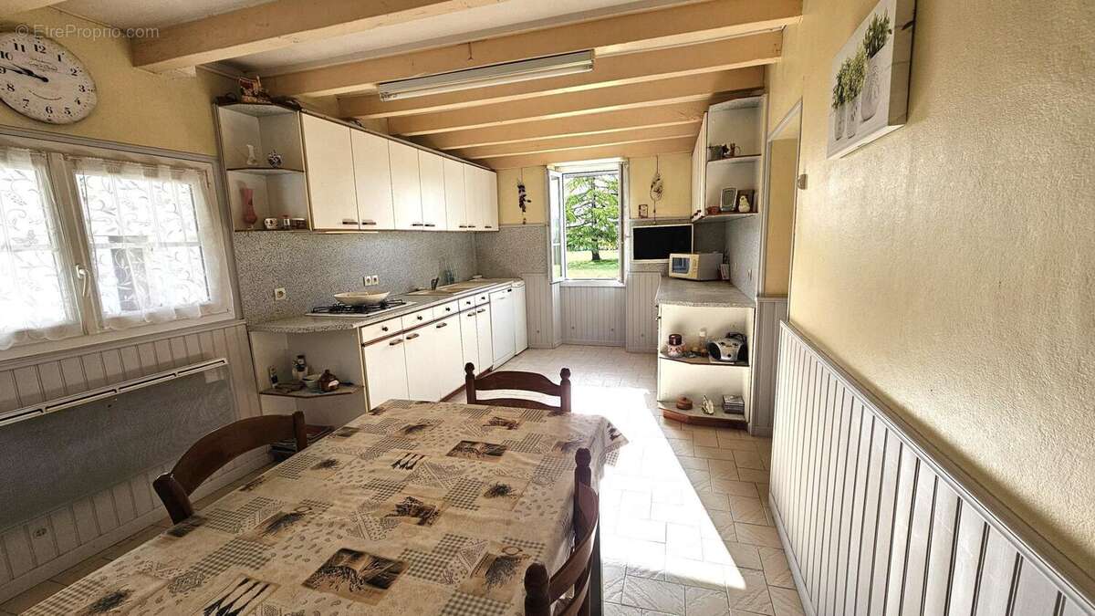 Photo 7 - Maison à SALLES-DE-BARBEZIEUX
