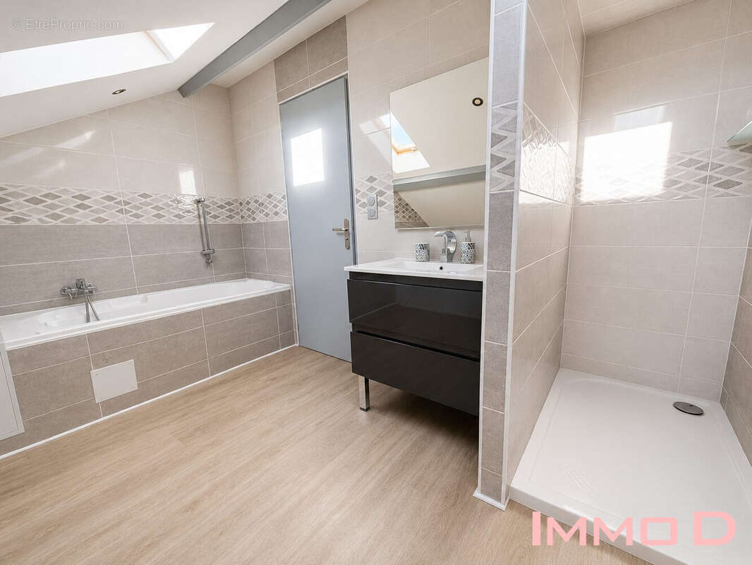 Appartement à LE THOLY