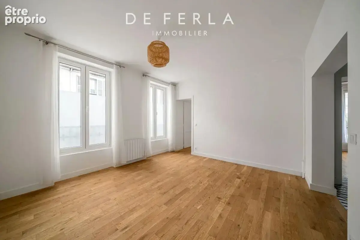 Appartement 3 pièces entièrement rénové – Profession libérale autorisée Paris XV - photo 2