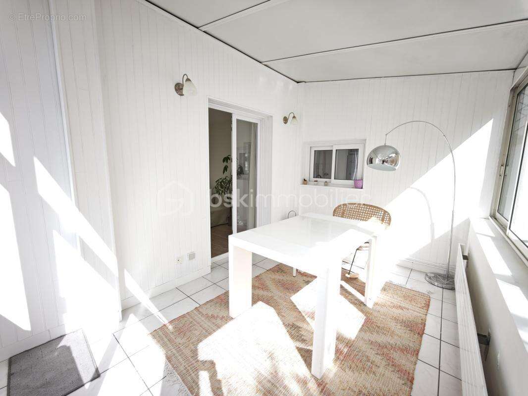 Appartement à NANTERRE